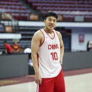 王俊杰是首个没打CBA进入国家队球员？张兆旭：我第1个 艾伦第2个