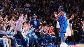 半岛体育官方网站-力压文班，亚历山大本场贡献4盖帽，马刺全队仅3次&amp;amp;文班1次