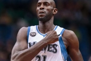 半岛体育-2万球迷起立鼓掌！去客场还受尊敬，这就是一人一城