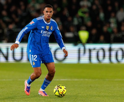 半岛体育-阿斯：阿韦洛亚对阿诺德有信心，谈话不是通知离队而是表达支持