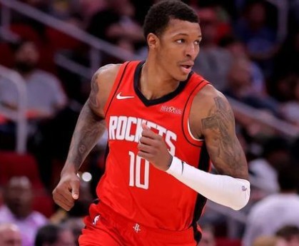 半岛体育官方入口-铁树开花，火箭三连败期间低迷的贾巴里连续20个三分不中后终于命中